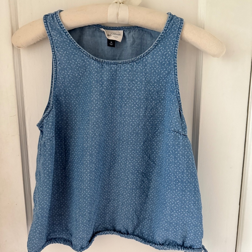 Universal Thread Halter top
